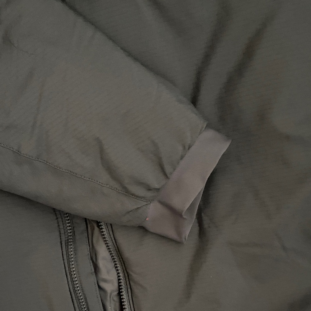 Arc'teryx Men's Hooded Puffer Jacket - Charcoal - Picture 7 of 14